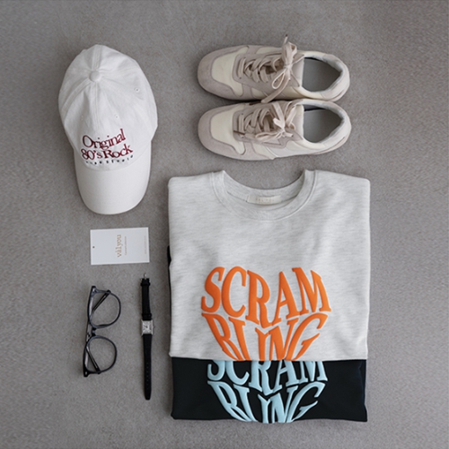 [valyou] Scramble embossed short-sleeved sweatshirt