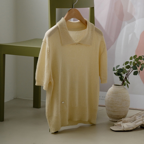 Mother-of-pearl Point Collar Short-sleeve Knitwear