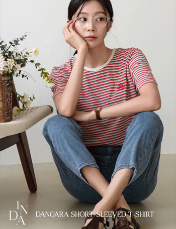Embroidery horizontal striped Short-sleeve T-shirt Korea