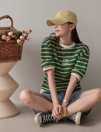 Horizontal striped Color matching Short-sleeveSweatshirt Korea