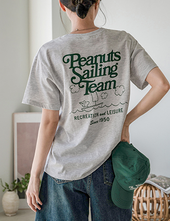 Peanut Snoopy Painting T-shirt Korea