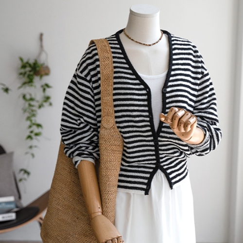 Linen Boucle horizontal Striped Cardigan