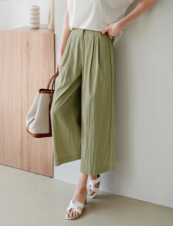 Rustling Wide Capri pants Korea