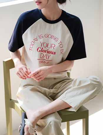 Raglan Lettering Short-sleeve sweatshirt Korea