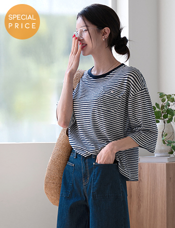 [Special Sale] Horizontal striped Pocket Loose fit T-shirt Korea