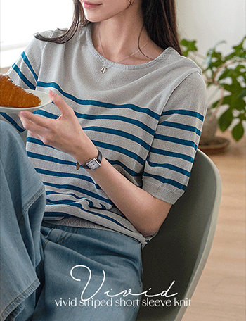 Vivid horizontal striped Short-sleeve Knitwear Korea
