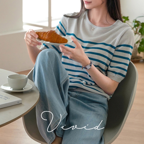 Vivid horizontal striped Short-sleeve Knitwear