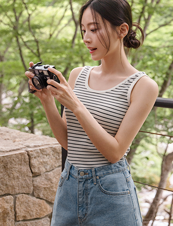 Horizontal striped Span Cotton Sleeveless shirts Korea