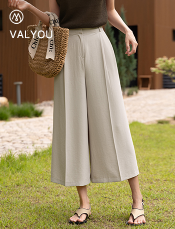 [valyou] Slosh Pintuck Eight-quarter length Banding Slacks Korea