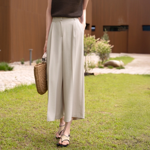 [valyou] Slosh Pintuck Eight-quarter length Banding Slacks