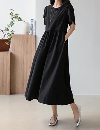 Wing Sleeve Round Long Dress Korea