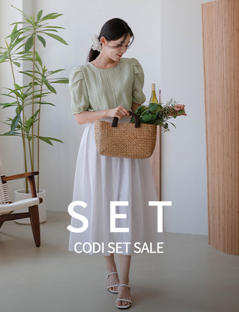 [Codi set] Sleeve Shirring Short-sleeve Blouse+[valyou] A Rustling Double Wrinkle Skirt Korea