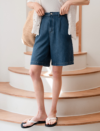쿨 찰랑 핀턱 뒷밴딩 Denim Shorts Korea