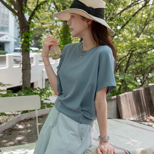 Loose Hem Pintuck Short-sleeve T-shirt