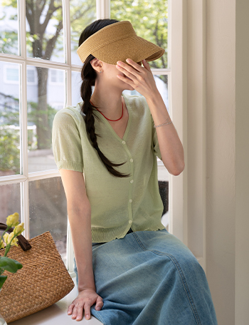 Lace Point Short-sleeve Cardigan Korea