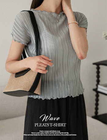 Wave Pleats T-shirt Korea