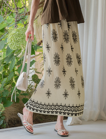 Ethnic Banding Wrinkle Skirt Korea