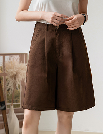 Fall-in Backband Bermuda Pants Korea