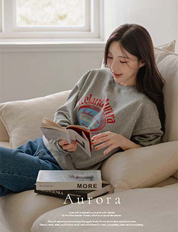 오로라 쭈리 sweatshirt Korea