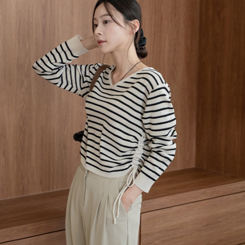 Shirring V horizontal striped Knitwear