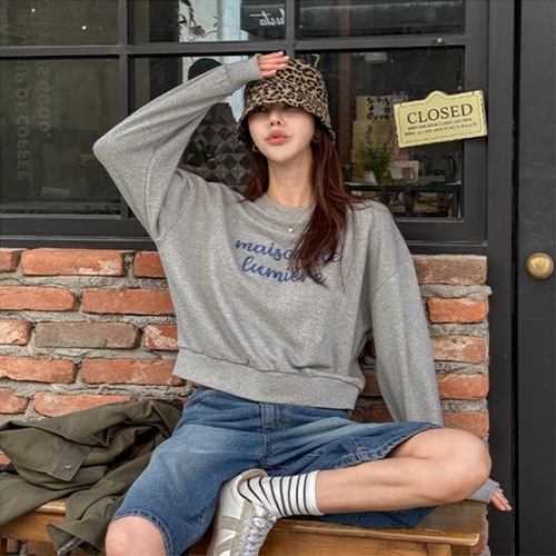 Maison Chain Embroidery sweatshirt
