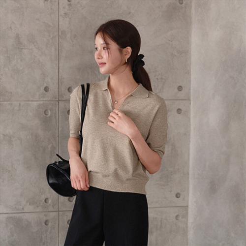 Slit Collar Short-sleeve Knitwear