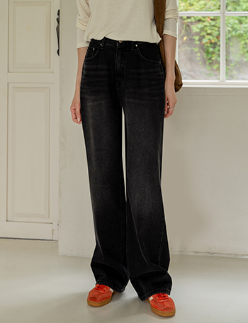 Haute Straight Fit Denim Pants Korea