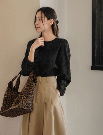 Le Mans Jagard Wrinkles Blouse Korea