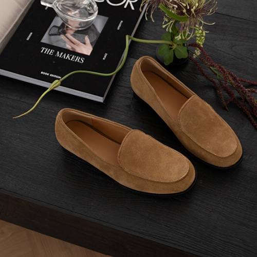 Classic line Cowhide Loafers