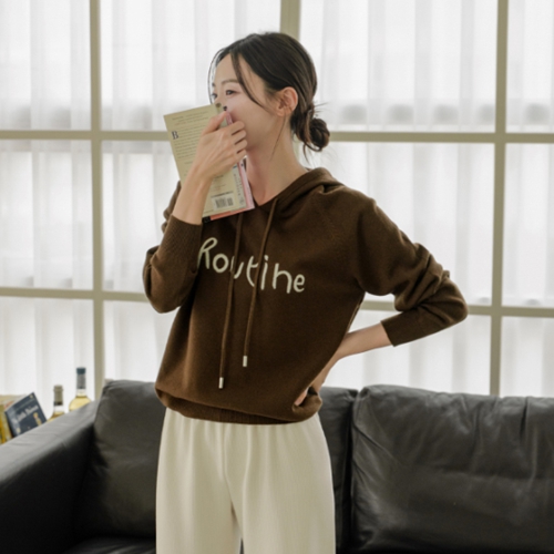 Lettering Hood Wool Knitwear