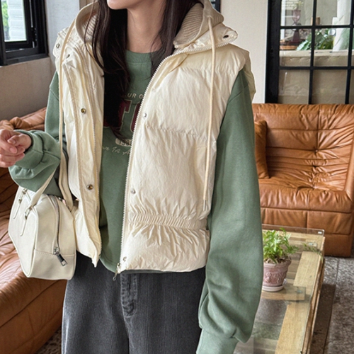 Shirring Knit Hood Padding Vest
