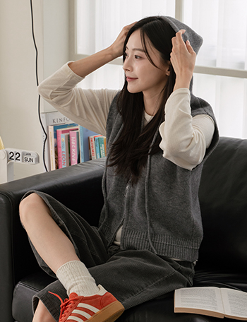 Angie Hood Knitwear Vest Korea