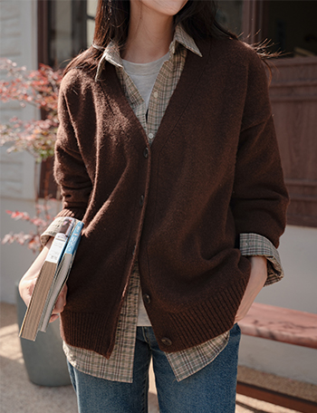 레이븐 Wool Boxy Cardigan Korea