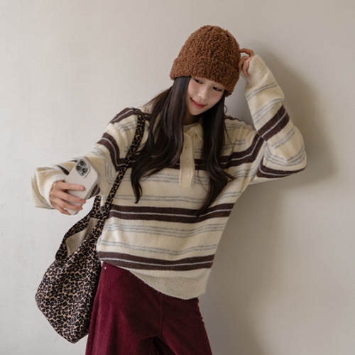 Hairy Wool Collar Horizontal Striped Knitwear