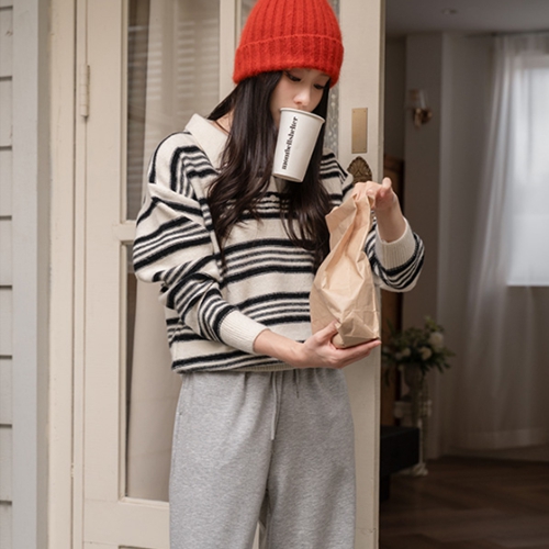 Loeing Stripe Wool Collar Knitwear