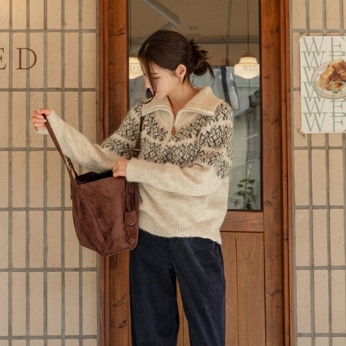 Muz Hairy Semi-Zipup Wool Knitwear