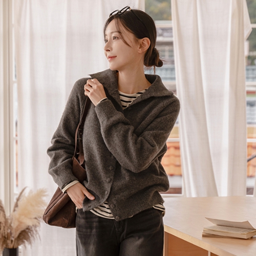 [valyou] 빈 버튼 Turtleneck Knitwear Cardigan