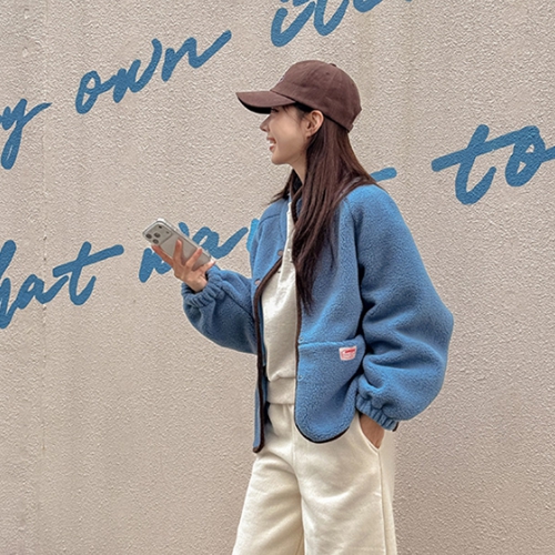 [valyou] Fogny Patch Fleece Jumper