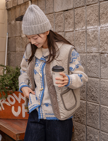 Corduroy Pocket Quilting Padding Vest Korea