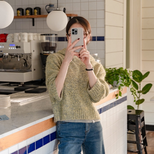 Fluffy Wool Bokashi Knit Hood