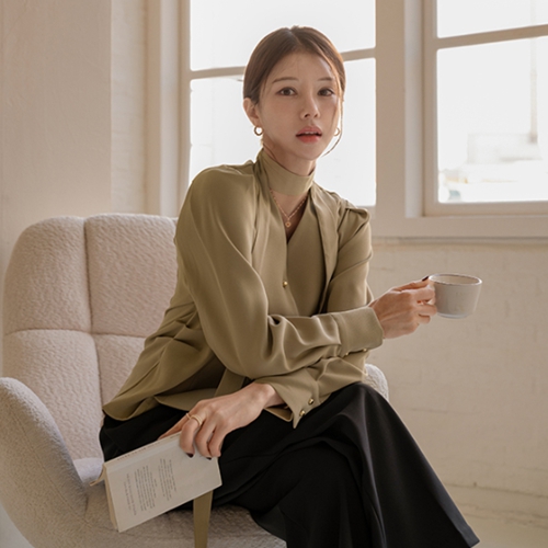 Primium Volume Tie Blouse