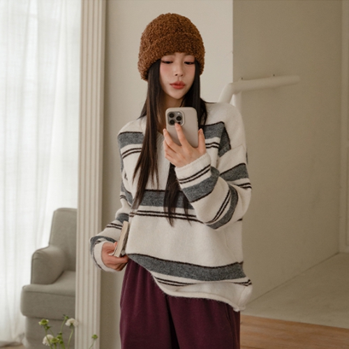 Hairy Loose Fit V Wool Knitwear