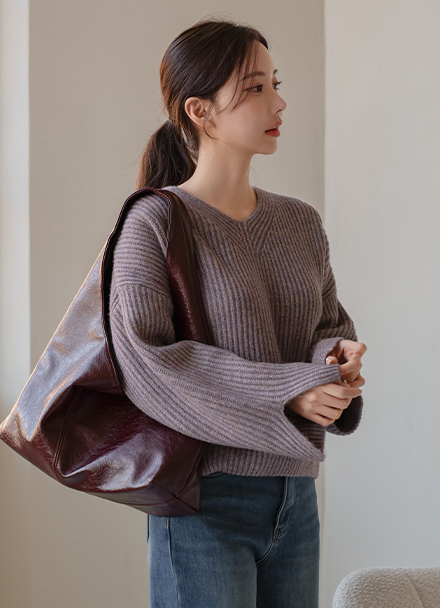 V-neck Over Hachi Wool Knitware Korea