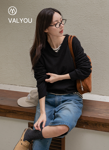 [valyou] Wool Embroidery V-neck Knitwear Korea