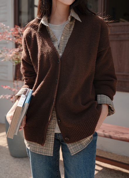 Raven Wool Boxy Cardigan Korea