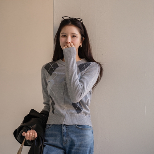 Muse Wool Round Argyll Cardigan