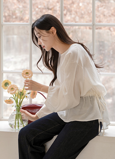 Blur Glossy Blouse Korea