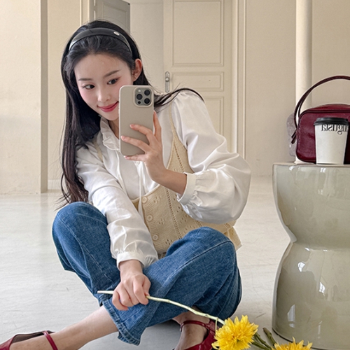 Wendy Ribbon Frill Blouse