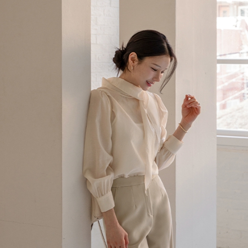 Naples Shea Tie Blouse