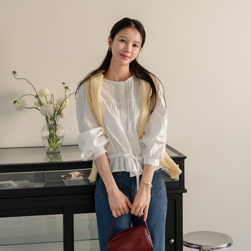 Shy Shirring String Blouse
